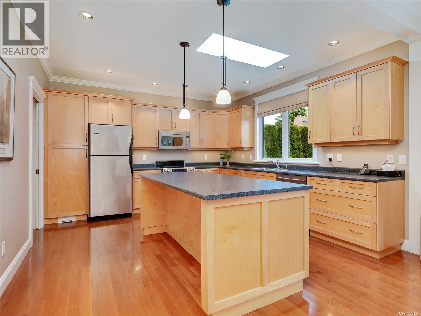2286 Hazelton Pl - 3