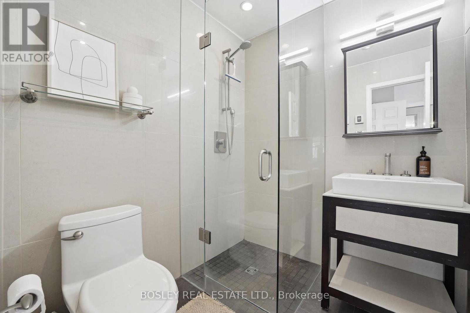 #B 889 ADELAIDE STREET W - 21
