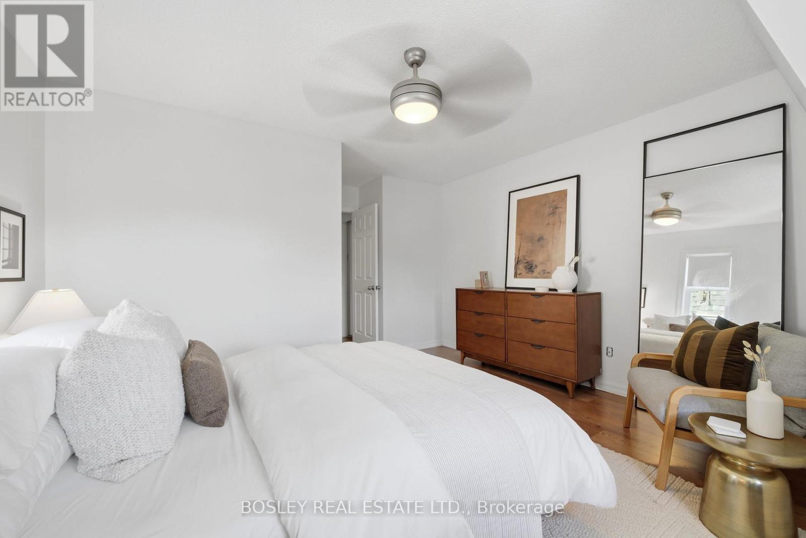 #B 889 ADELAIDE STREET W - 26