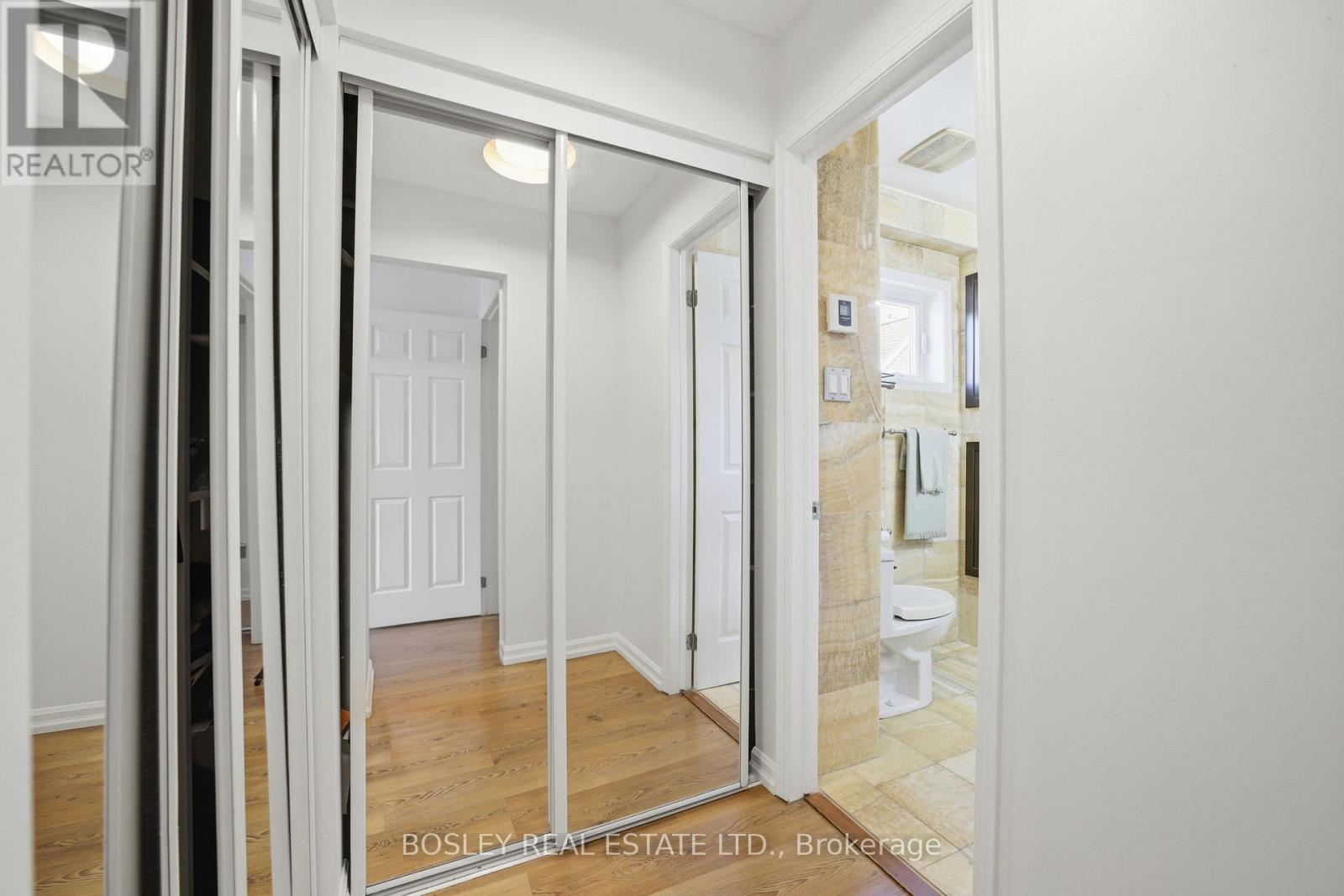 #B 889 ADELAIDE STREET W - 29