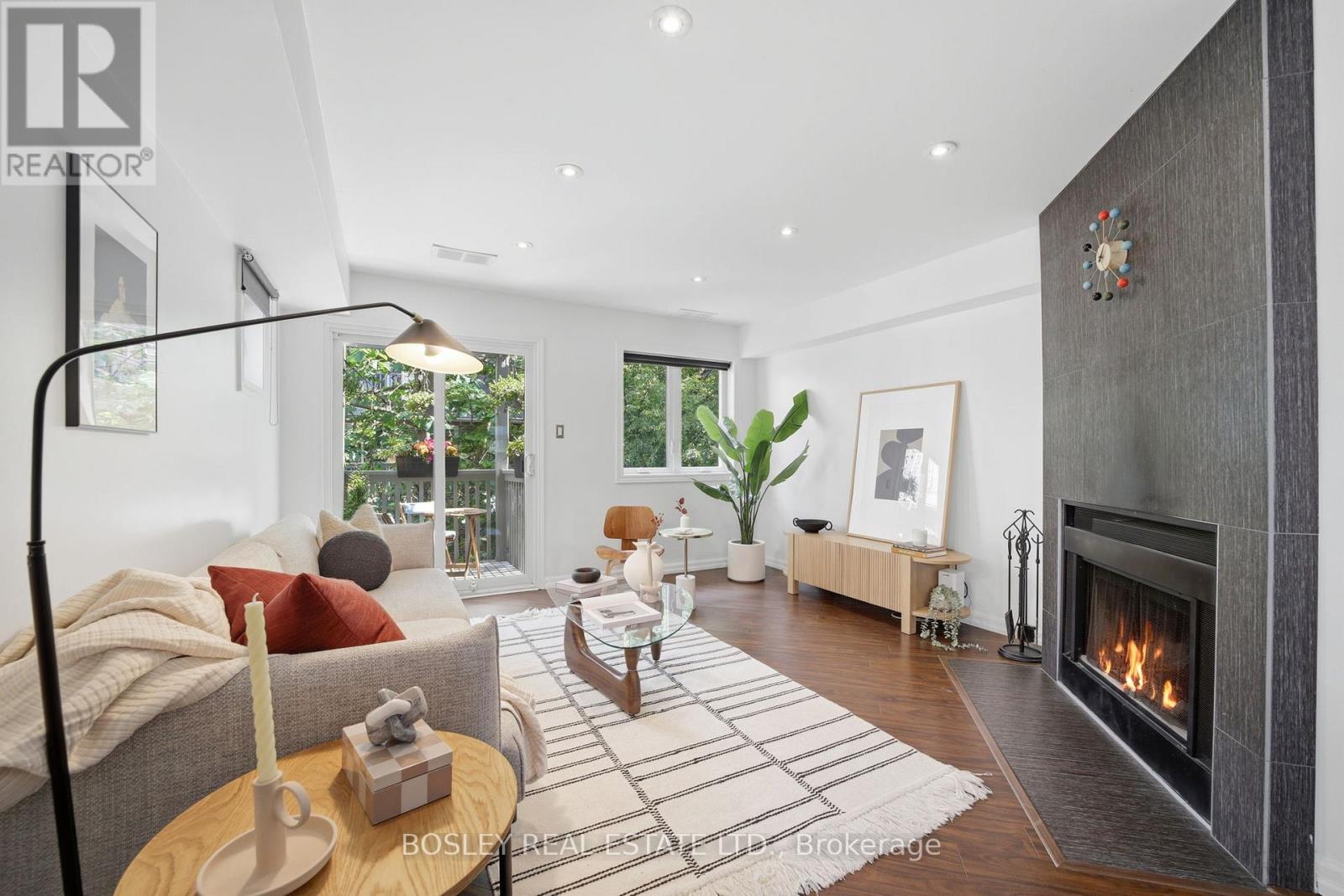 #B 889 ADELAIDE STREET W - 3