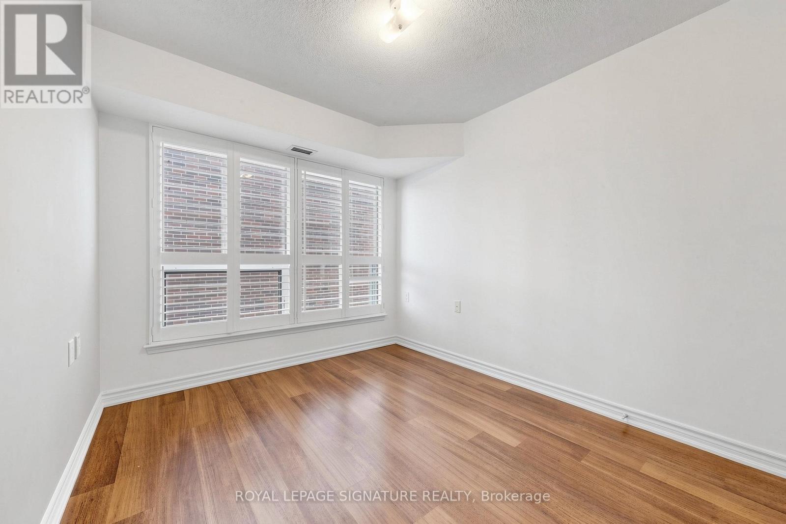 #306 872 SHEPPARD AVENUE W - 17