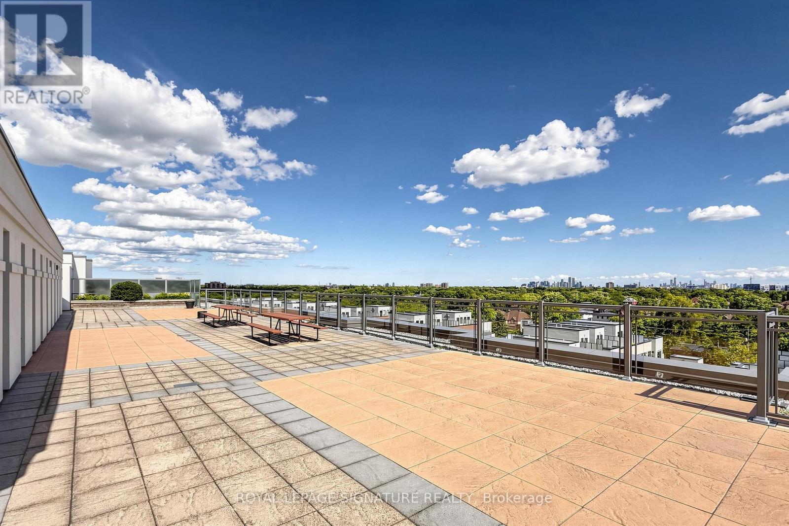 #306 872 SHEPPARD AVENUE W - 30