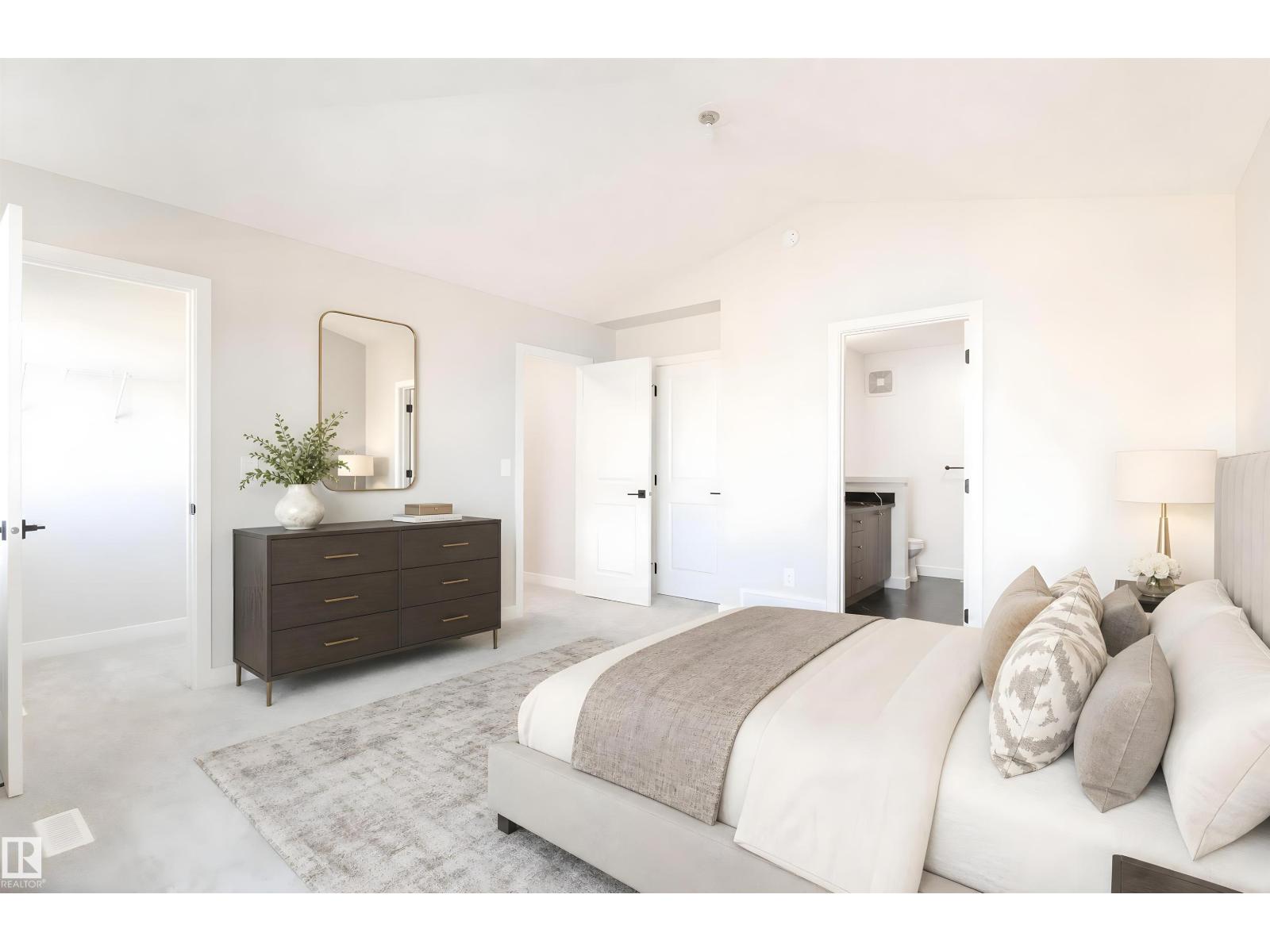 4007 207 ST NW - 9