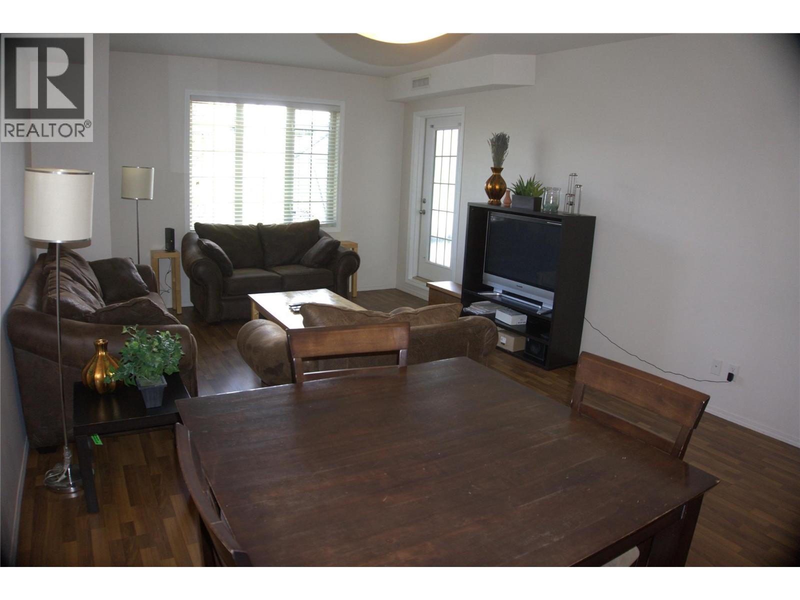 #1318 1875 Country Club Drive - 5