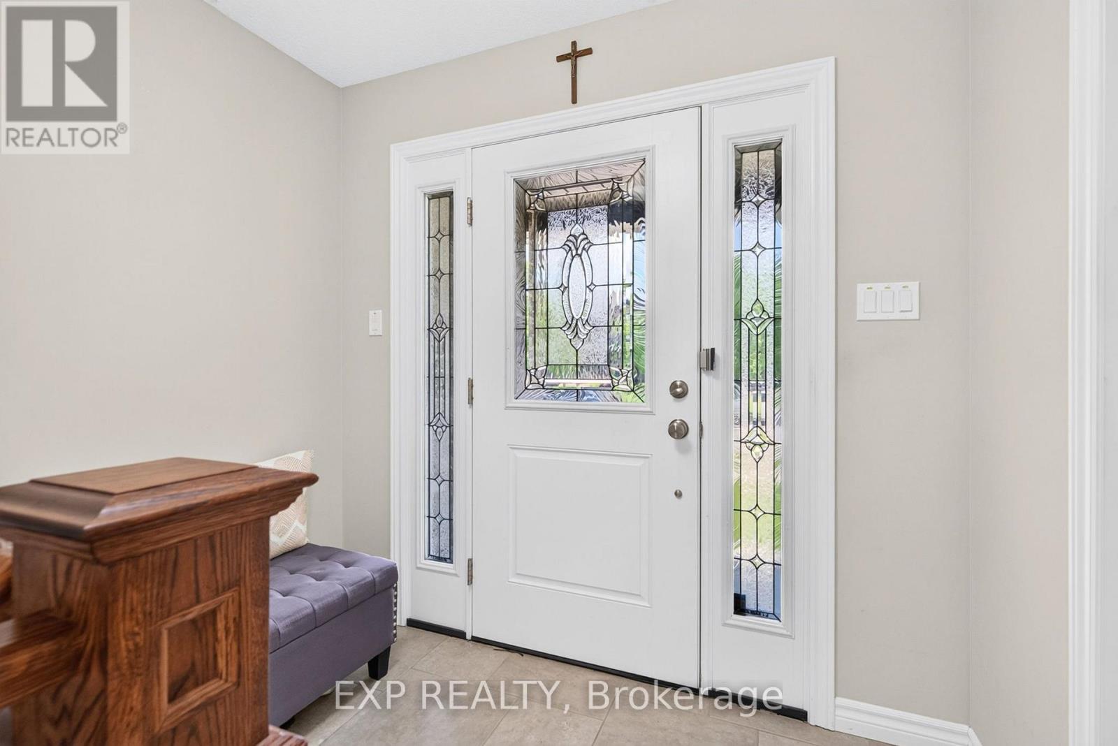6 CAVERHILL CRESCENT - 3