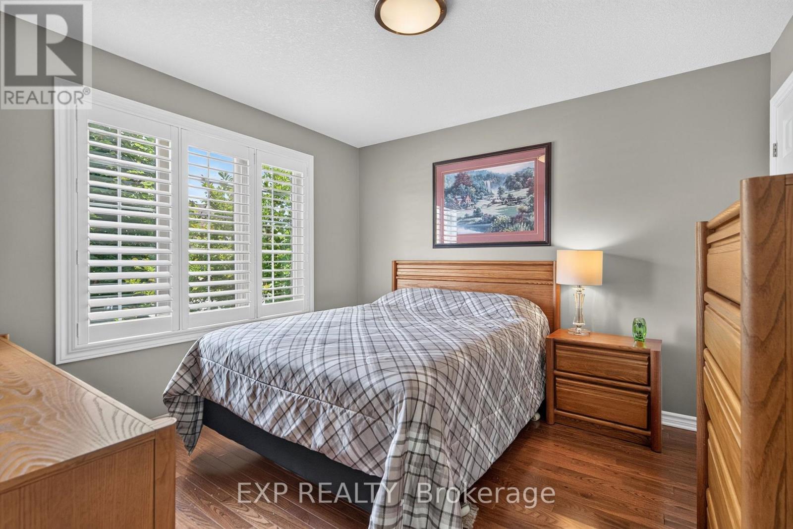 6 CAVERHILL CRESCENT - 5
