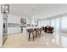 9 Backhouse Drive, Richmond Hill, ON L4E1M8 Photo 11