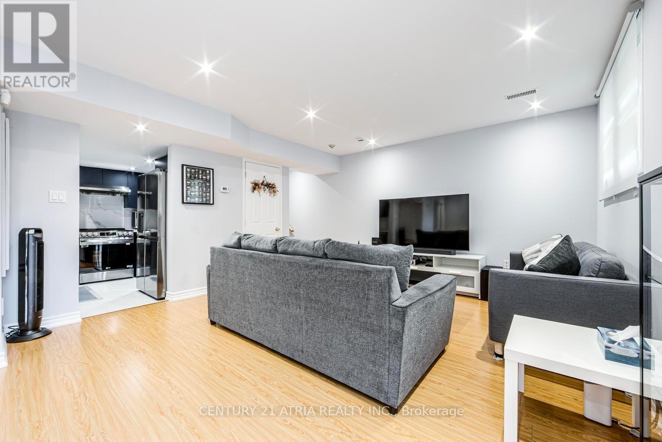 #938 75 WELDRICK ROAD E - 19