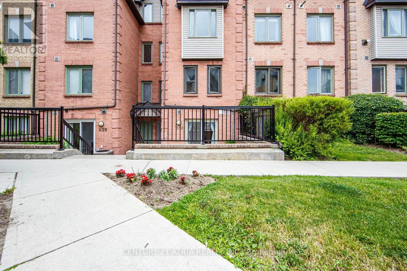 #938 75 WELDRICK ROAD E - 2