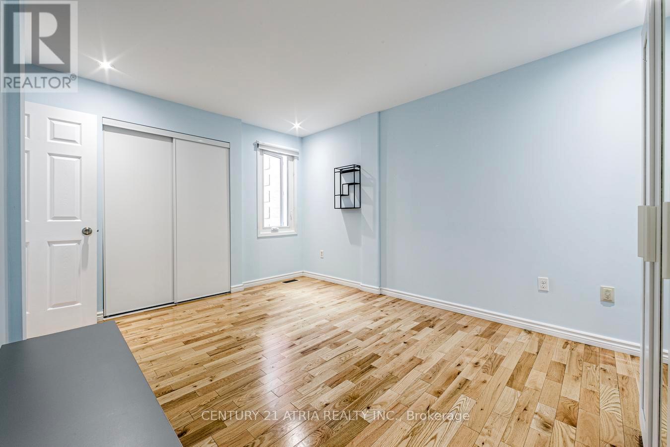 #938 75 WELDRICK ROAD E - 30