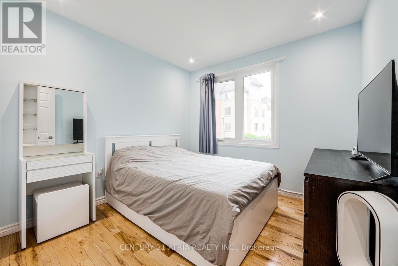 #938 75 WELDRICK ROAD E - 34