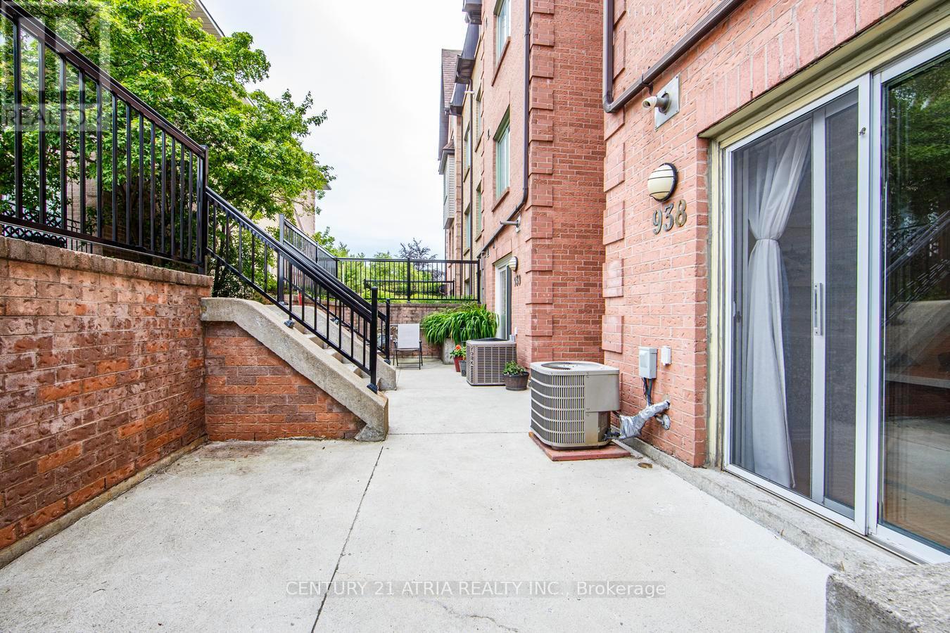 #938 75 WELDRICK ROAD E - 6