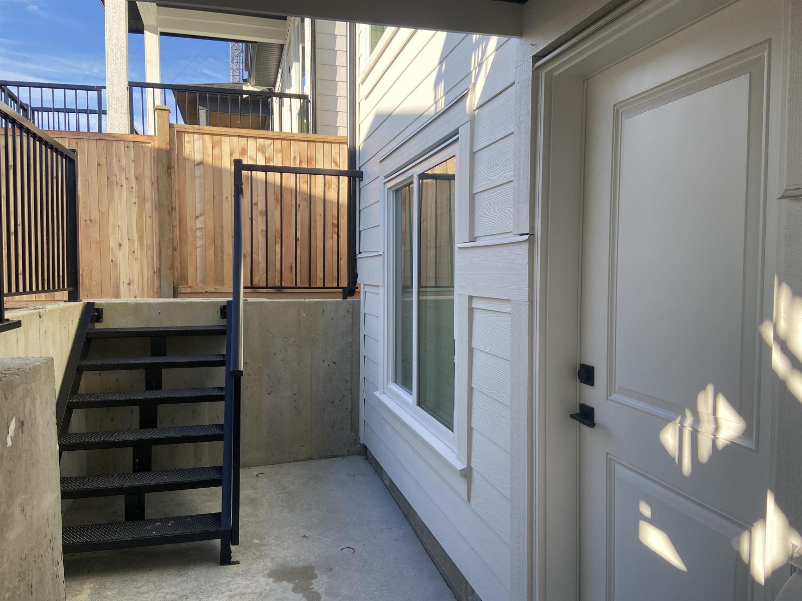 Basement Suite 16794 20A AVENUE, Surrey — photo 3
