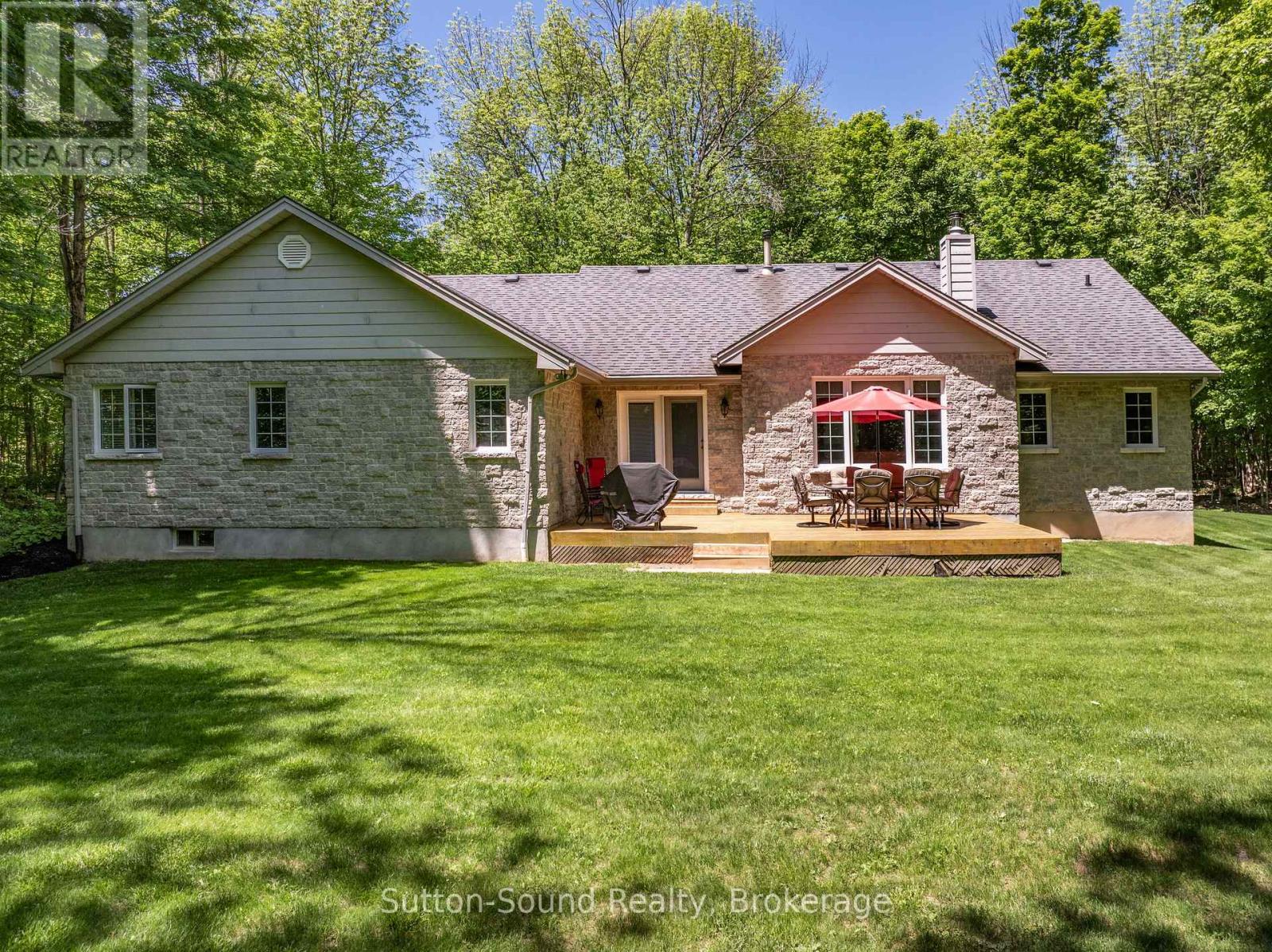 318761 GREY 1 ROAD - 29