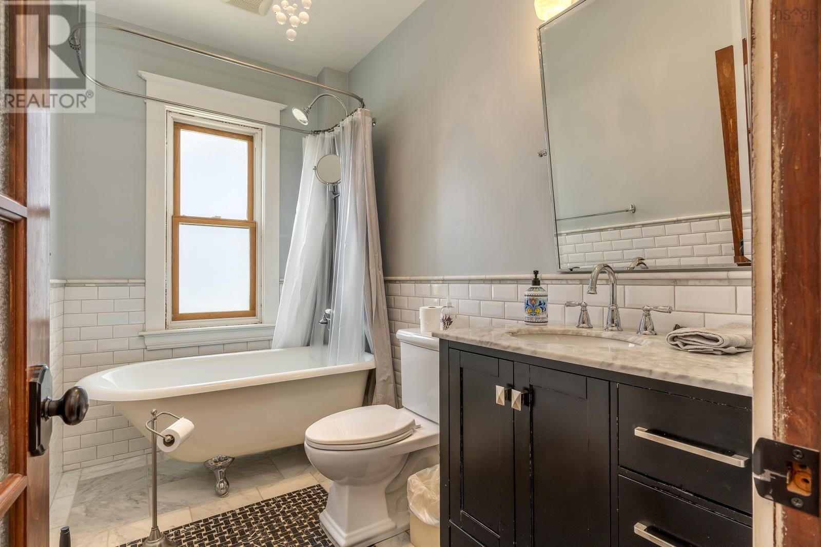 212 Windmill Road - 32