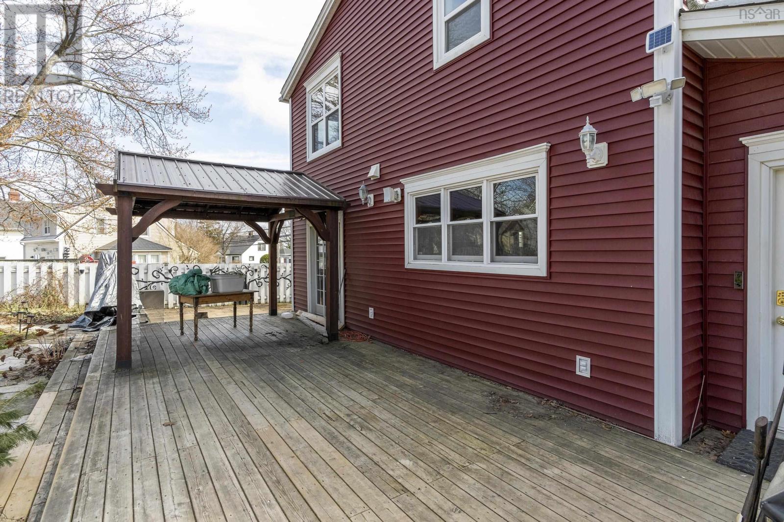 212 Windmill Road - 6