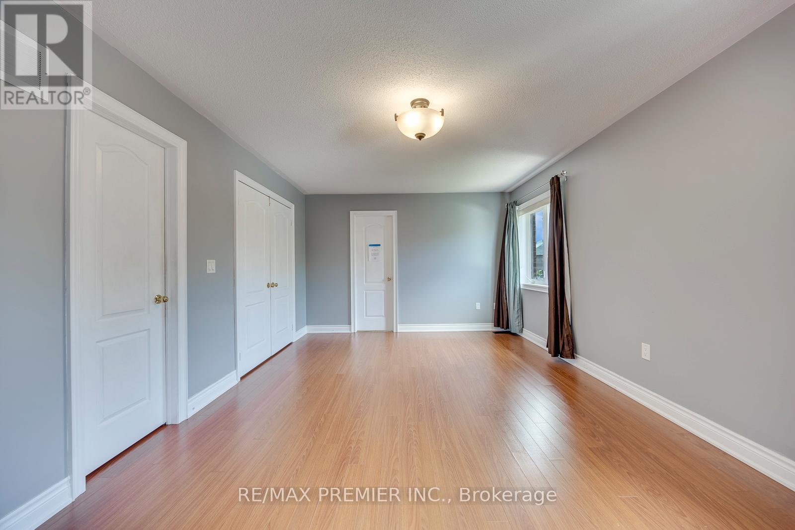 26 MAYBECK DRIVE - 19