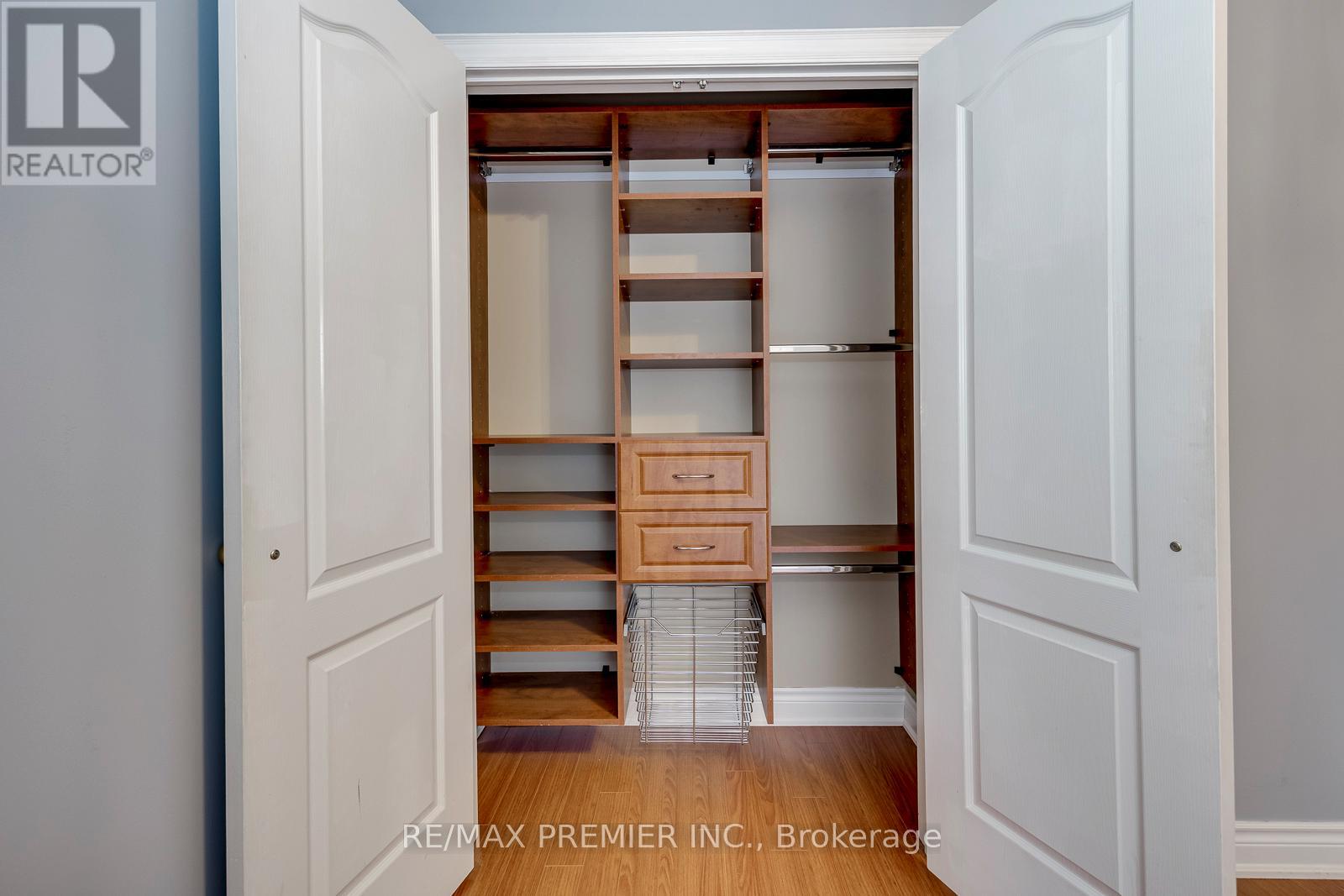26 MAYBECK DRIVE - 24