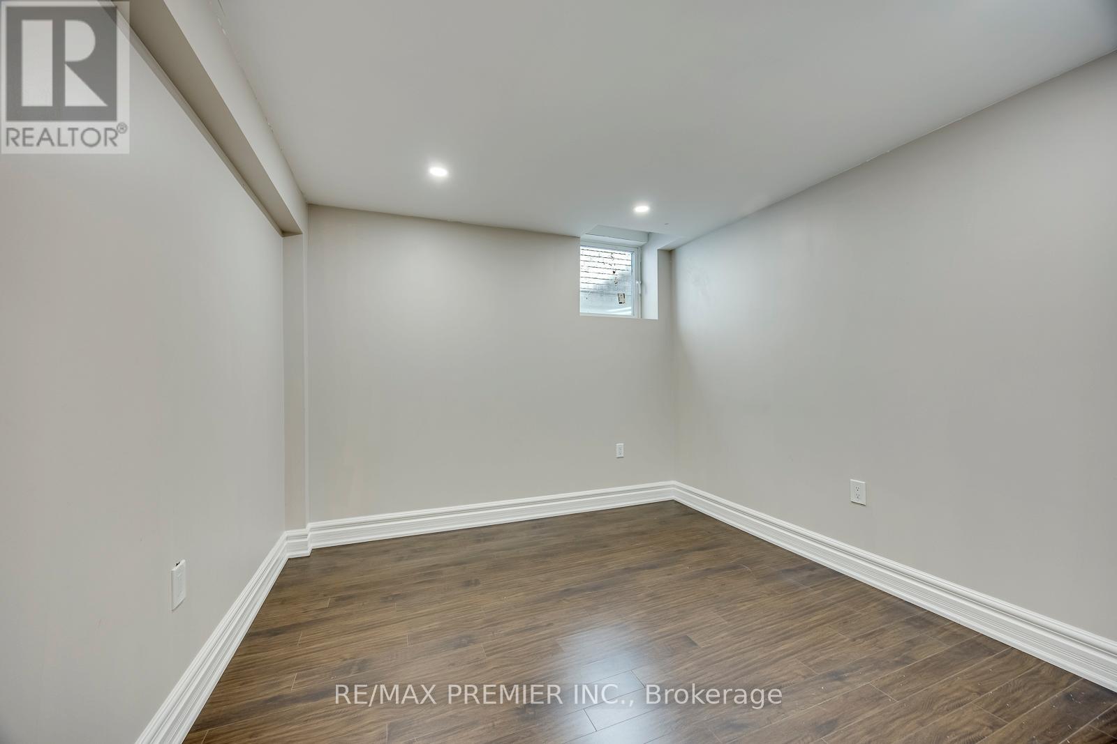 26 MAYBECK DRIVE - 38