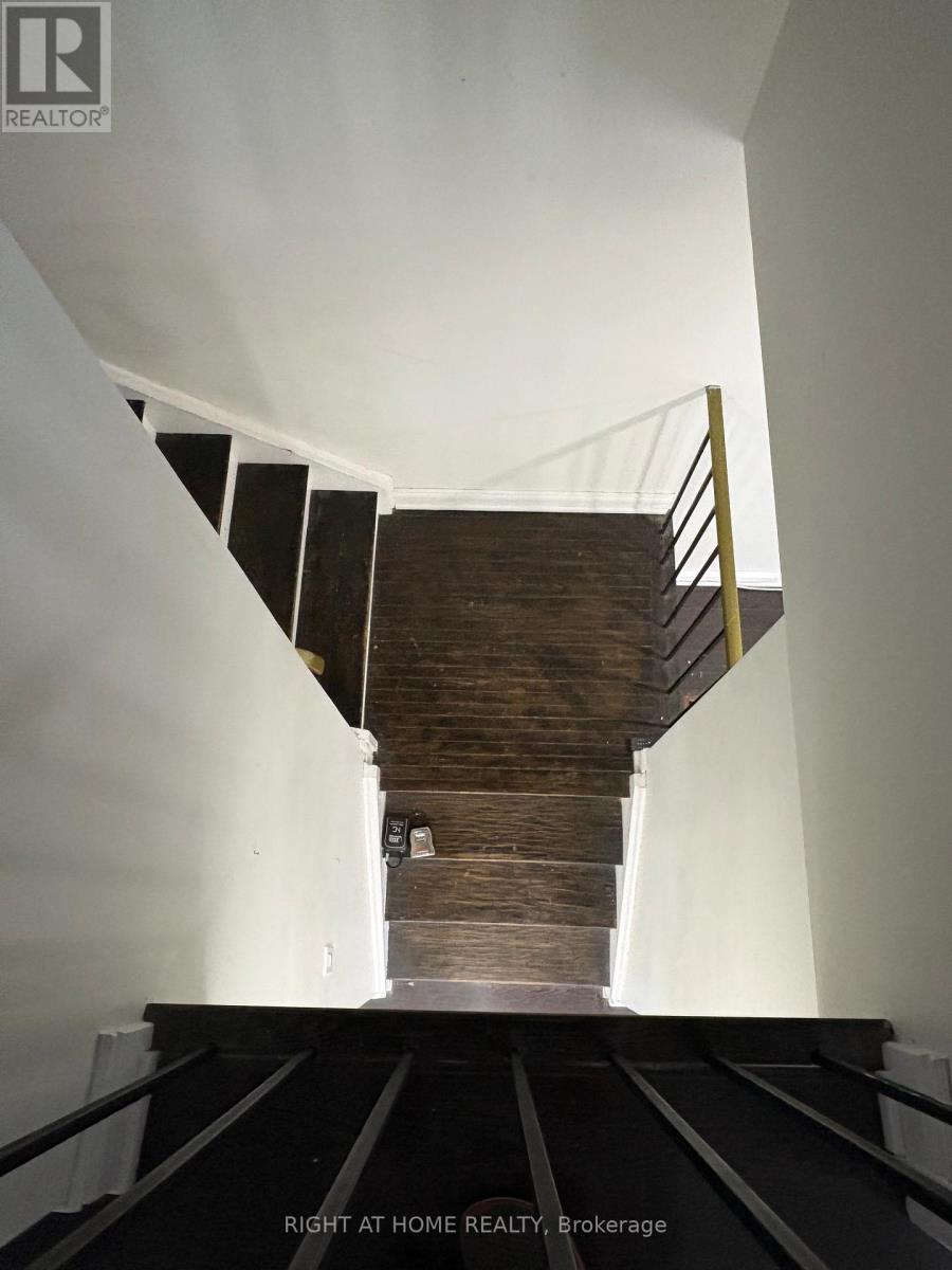 #115 16 LITCHFIELD COURT - Image 19