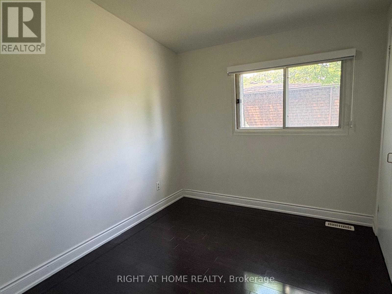 #115 16 LITCHFIELD COURT - Image 26