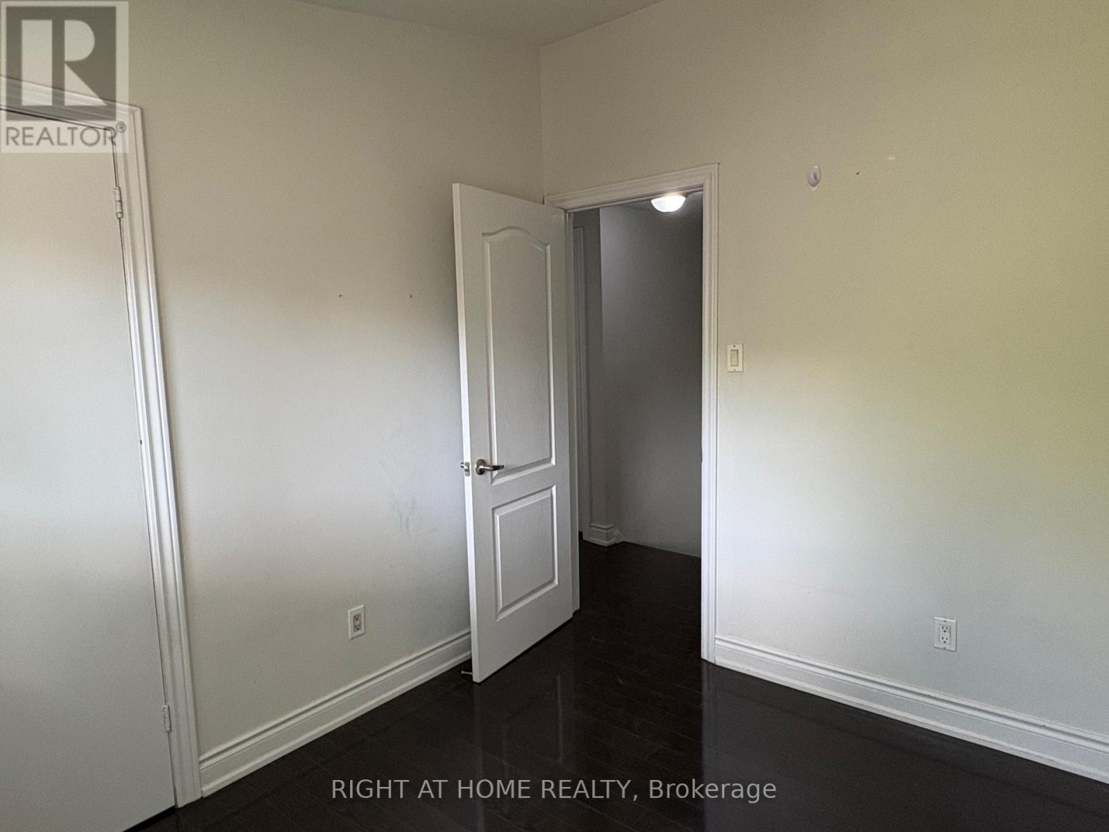 #115 16 LITCHFIELD COURT - Image 28