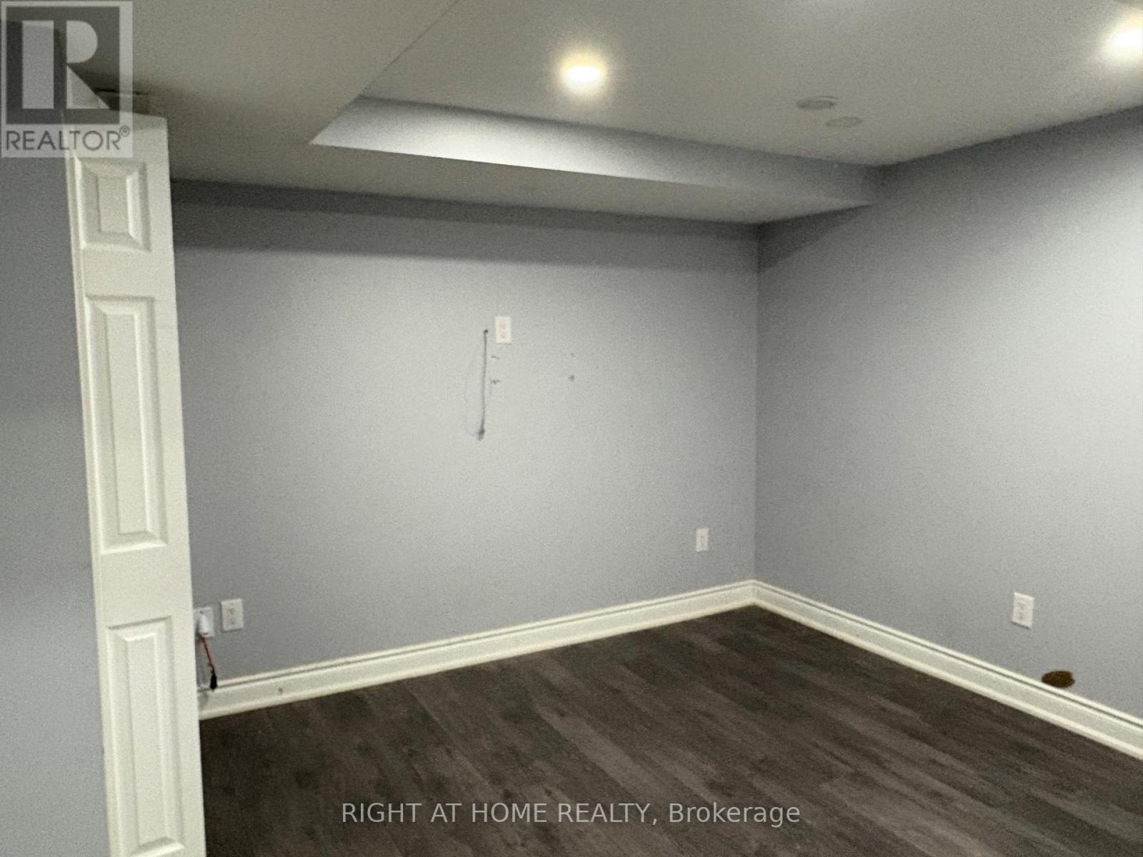#115 16 LITCHFIELD COURT - Image 39