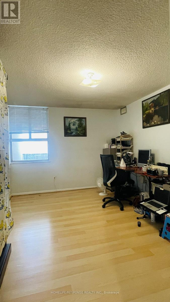 #1203 10 TOBERMORY DRIVE - Image 11