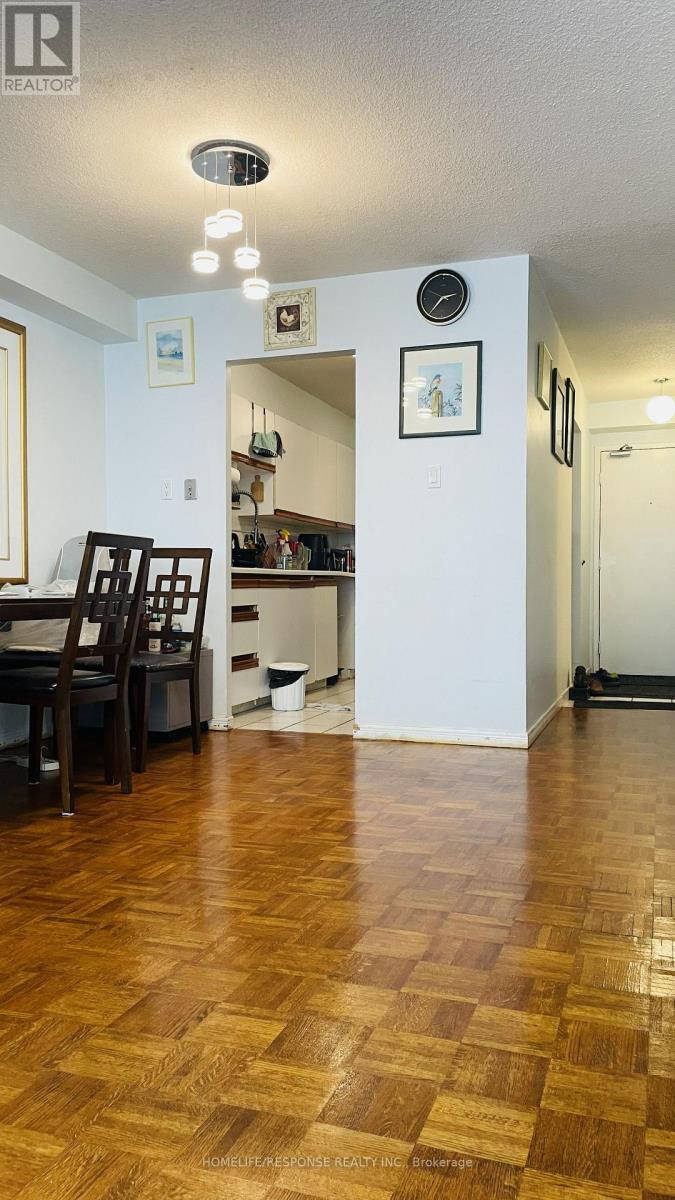 #1203 10 TOBERMORY DRIVE - Image 6