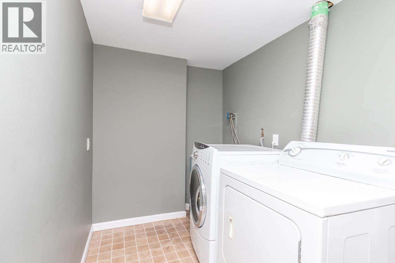 341 W 24TH STREET, North Vancouver