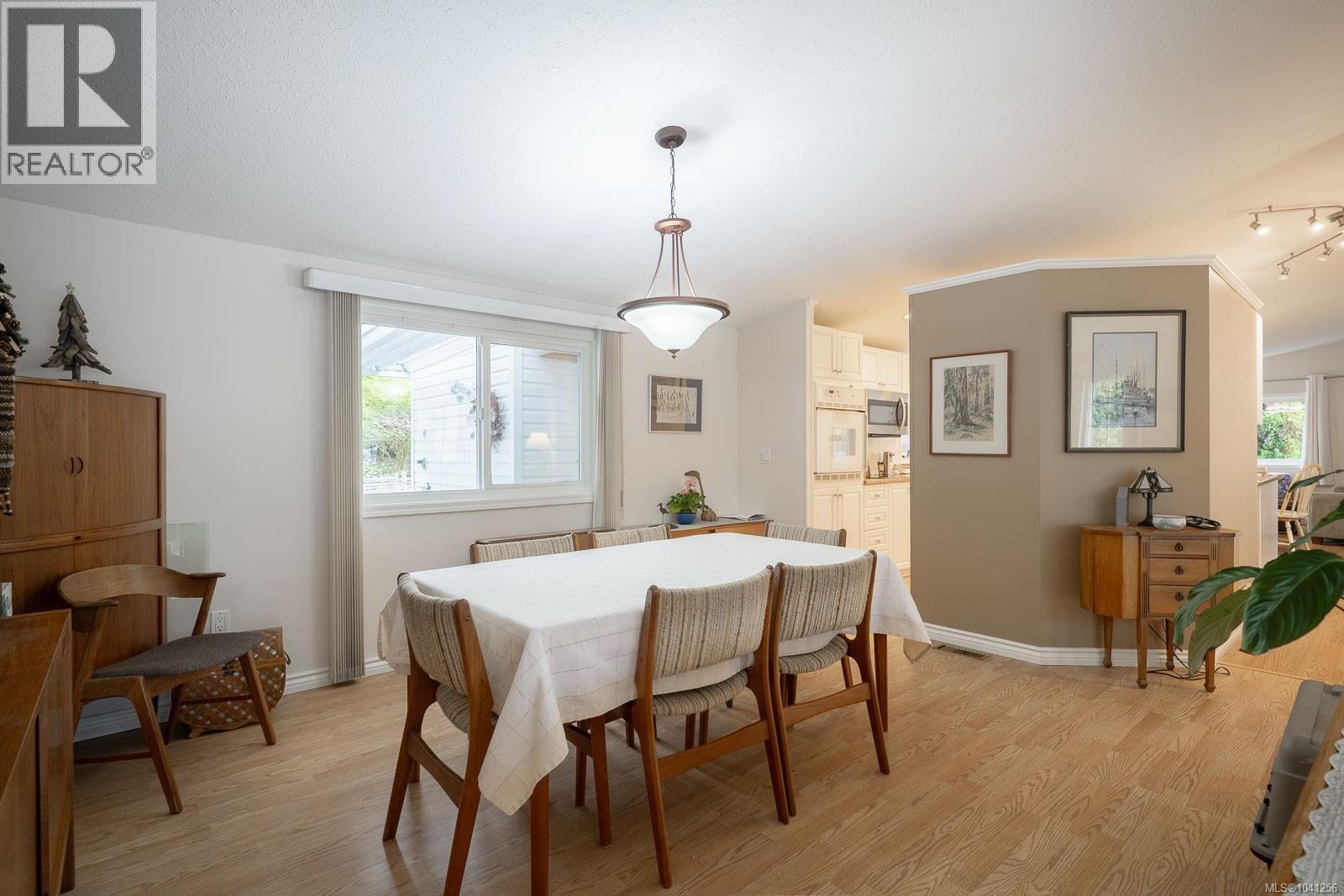 #76 1051 Murchie Way - 11