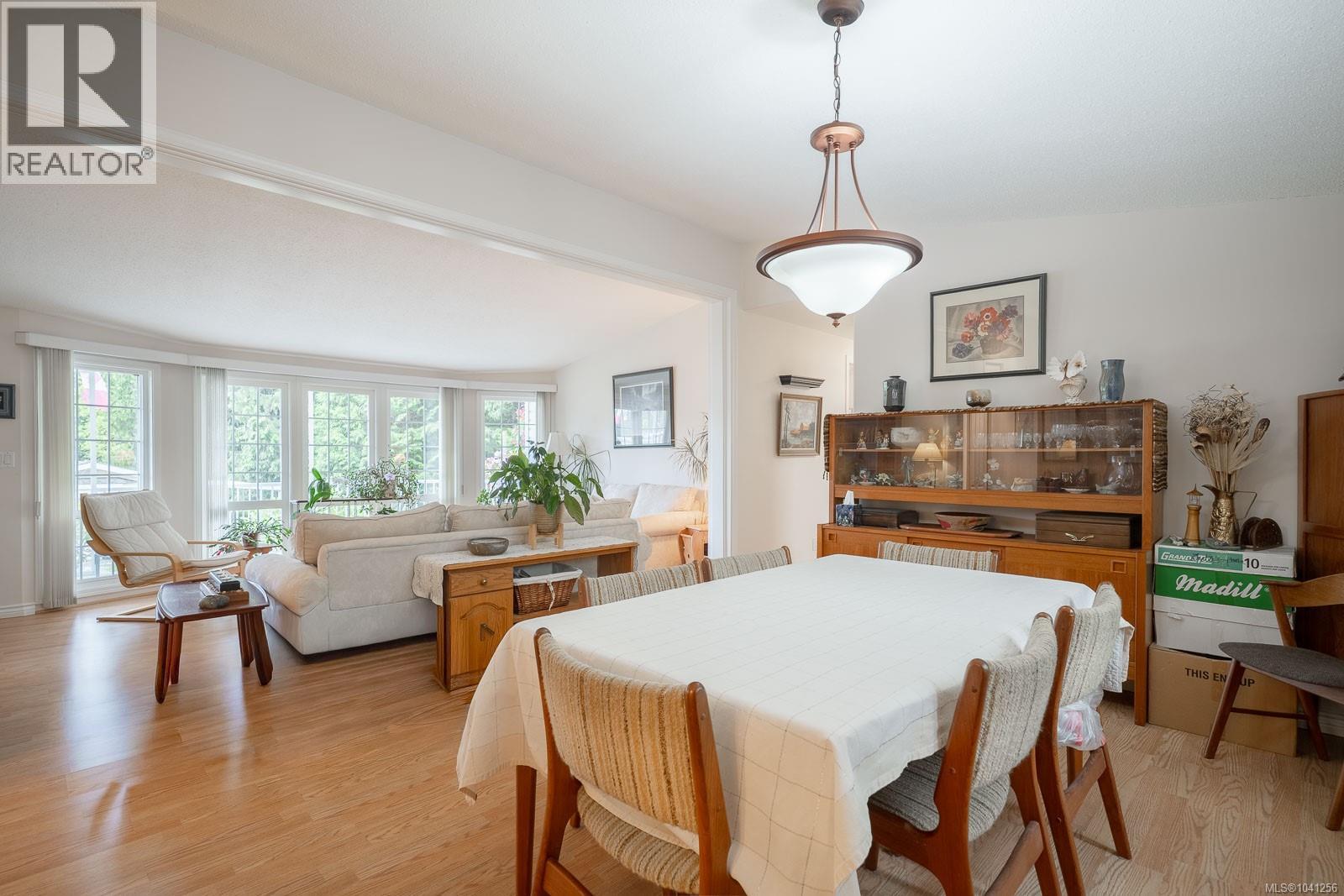 #76 1051 Murchie Way - 13