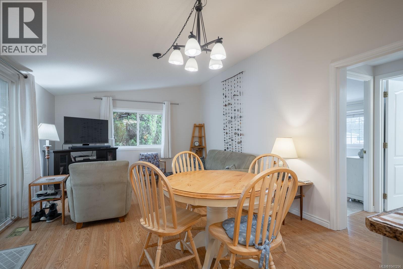 #76 1051 Murchie Way - 18