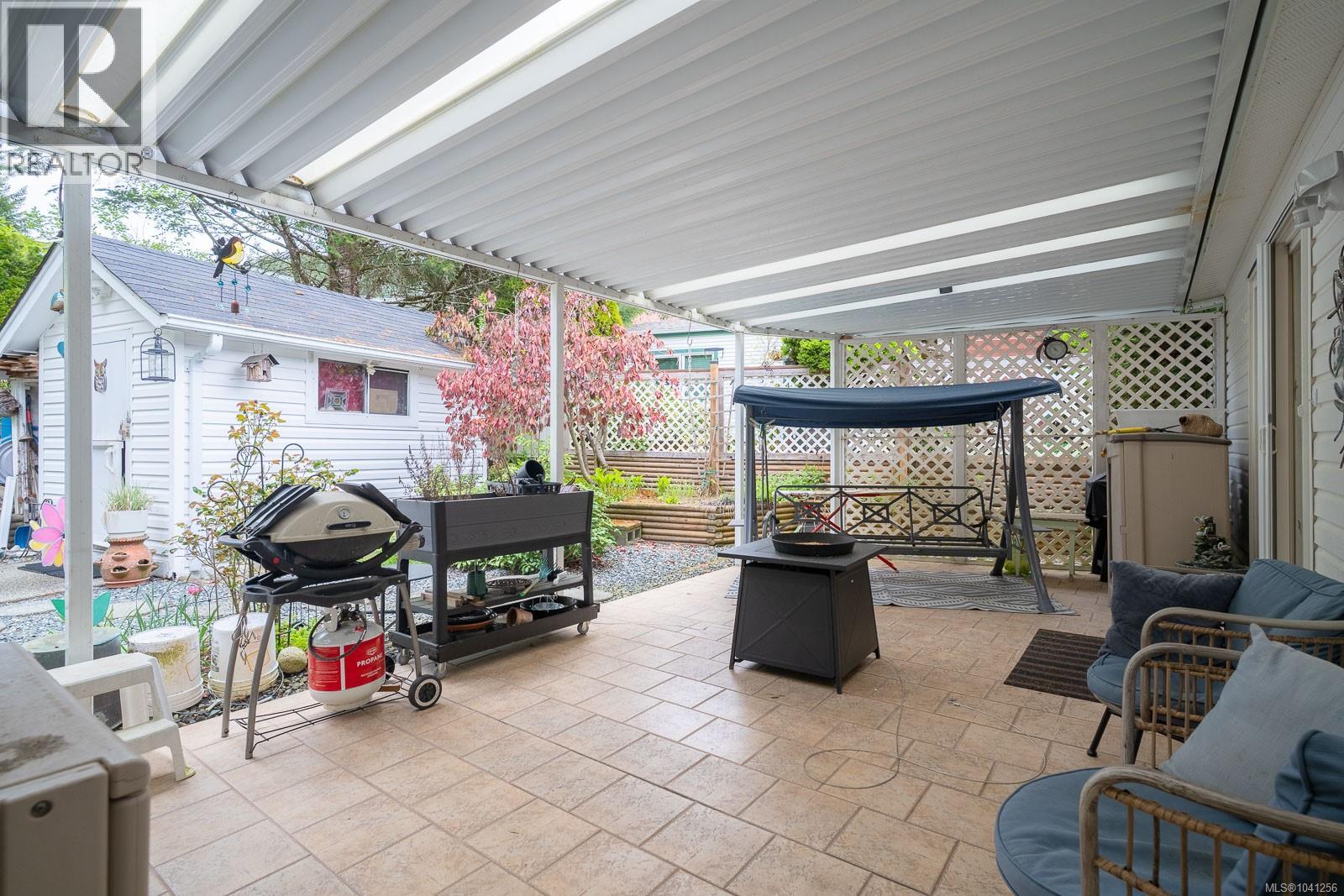 #76 1051 Murchie Way - 36
