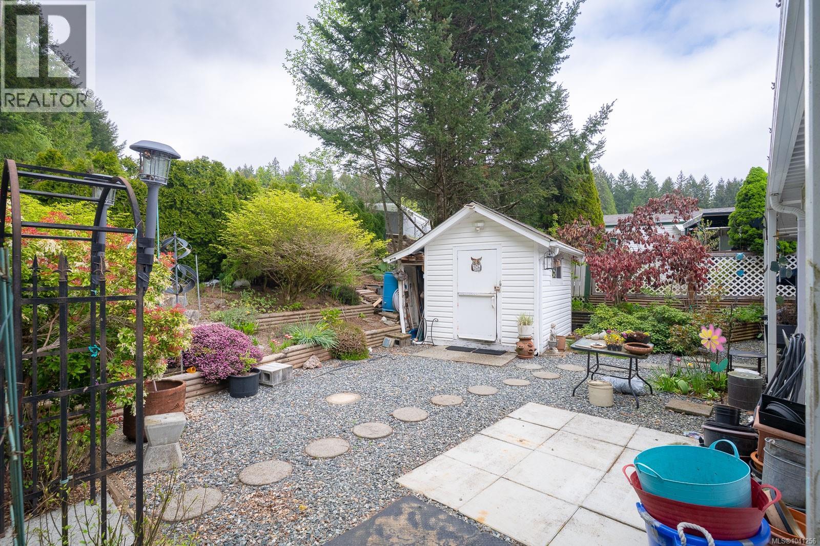 #76 1051 Murchie Way - 42