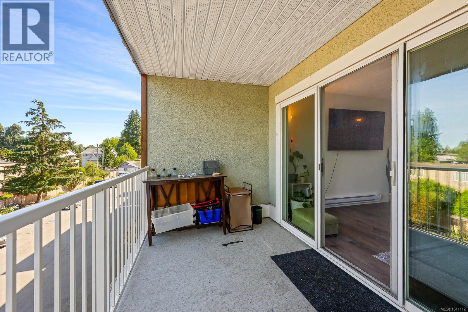 #301 1130 Willemar Ave - 24