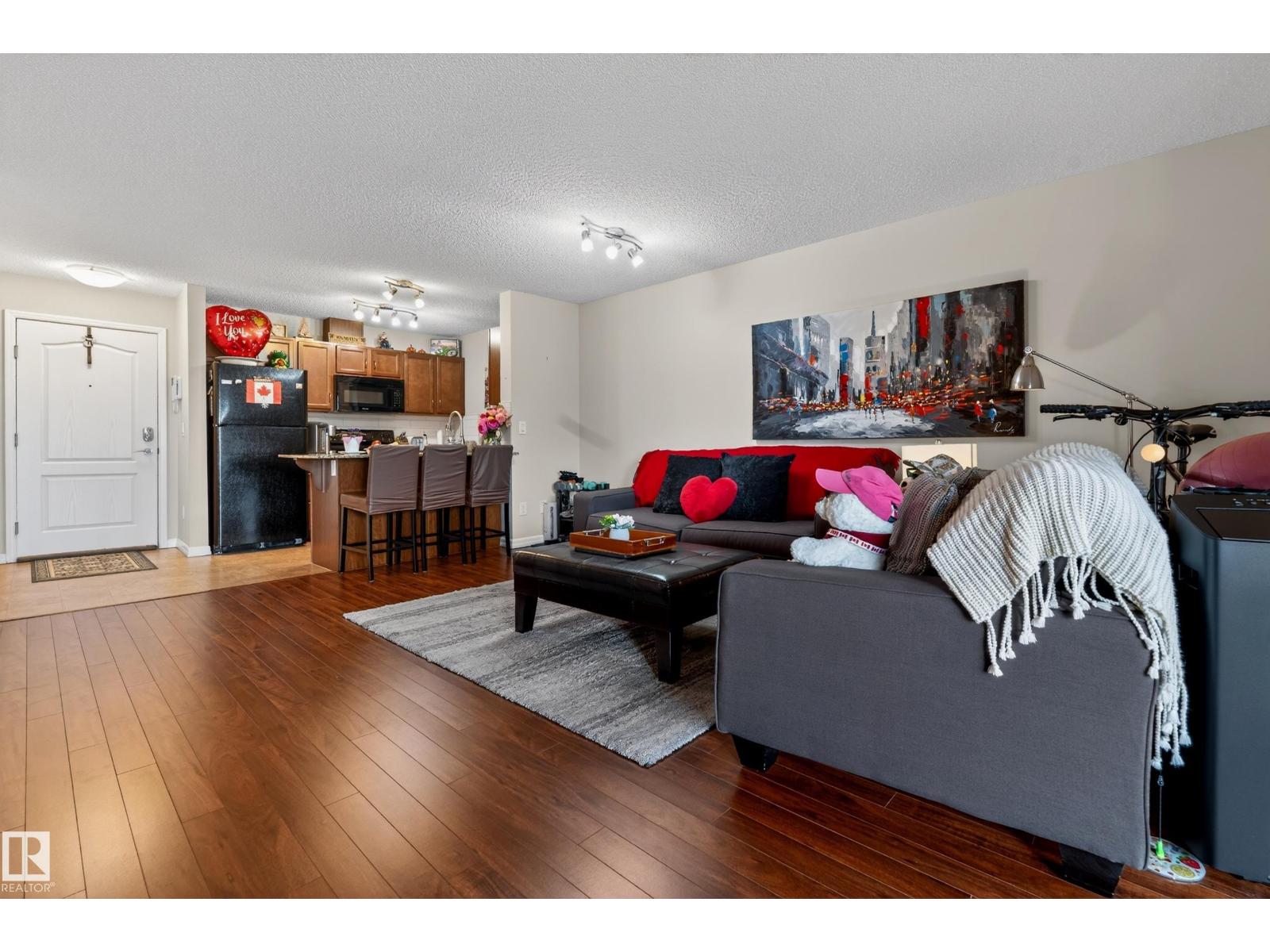 #419 271 CHARLOTTE WY - 12