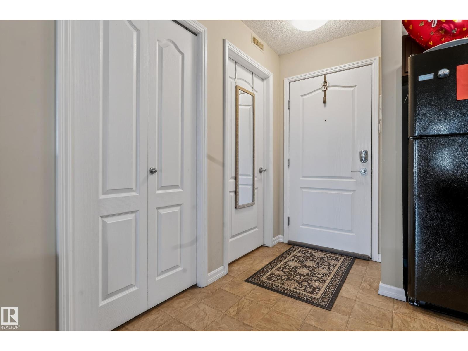 #419 271 CHARLOTTE WY - 3