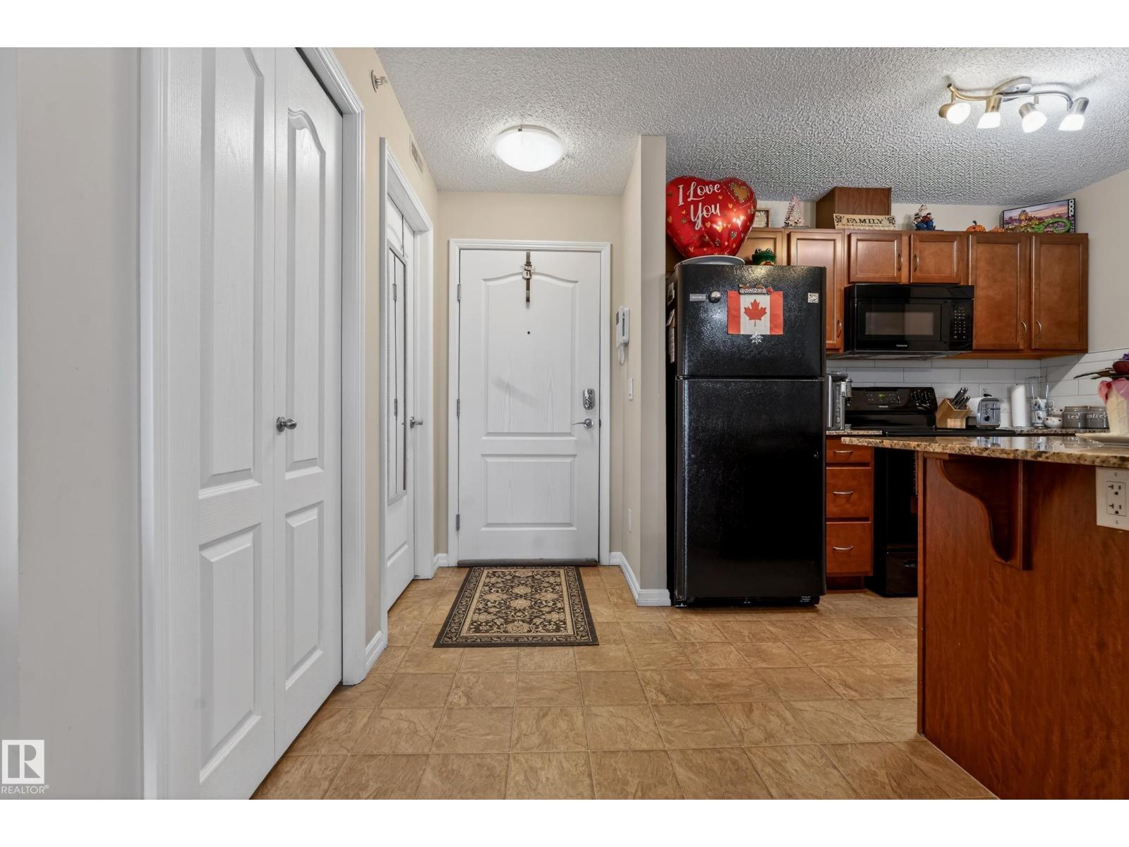 #419 271 CHARLOTTE WY - 5