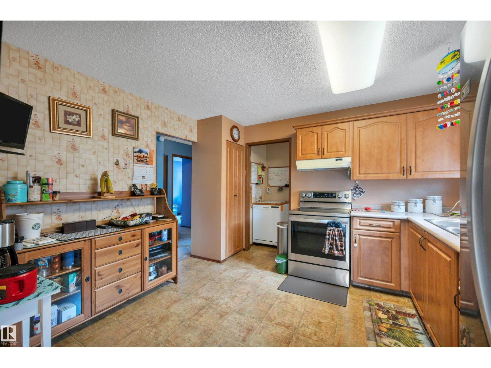 4524 20A AV NW - 14