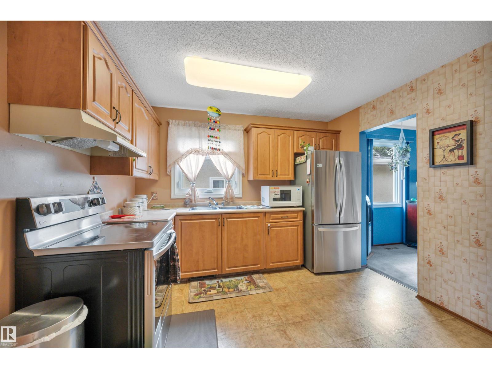 4524 20A AV NW - 15