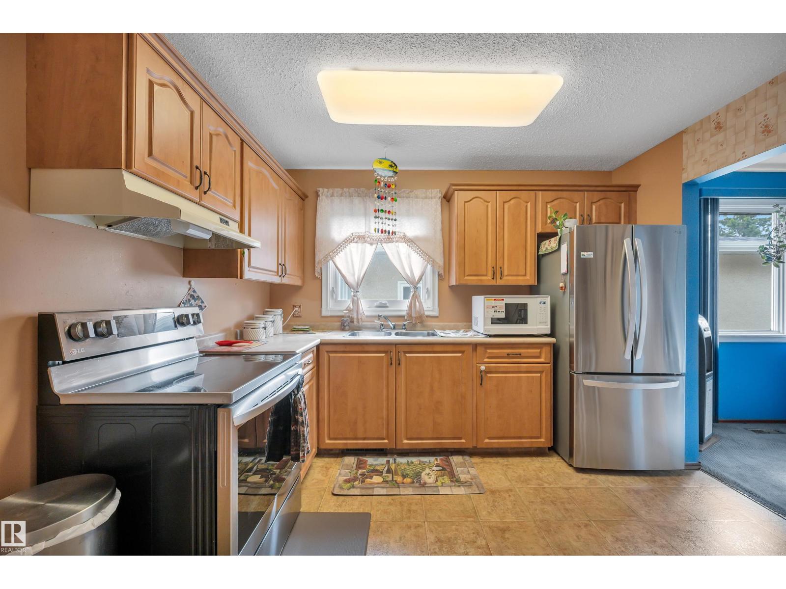 4524 20A AV NW - 16