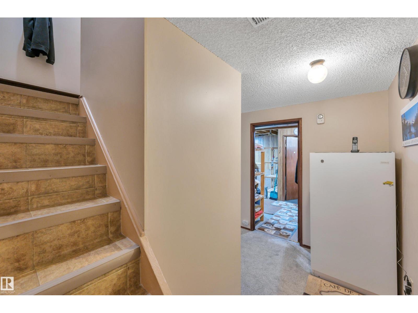 4524 20A AV NW - 29