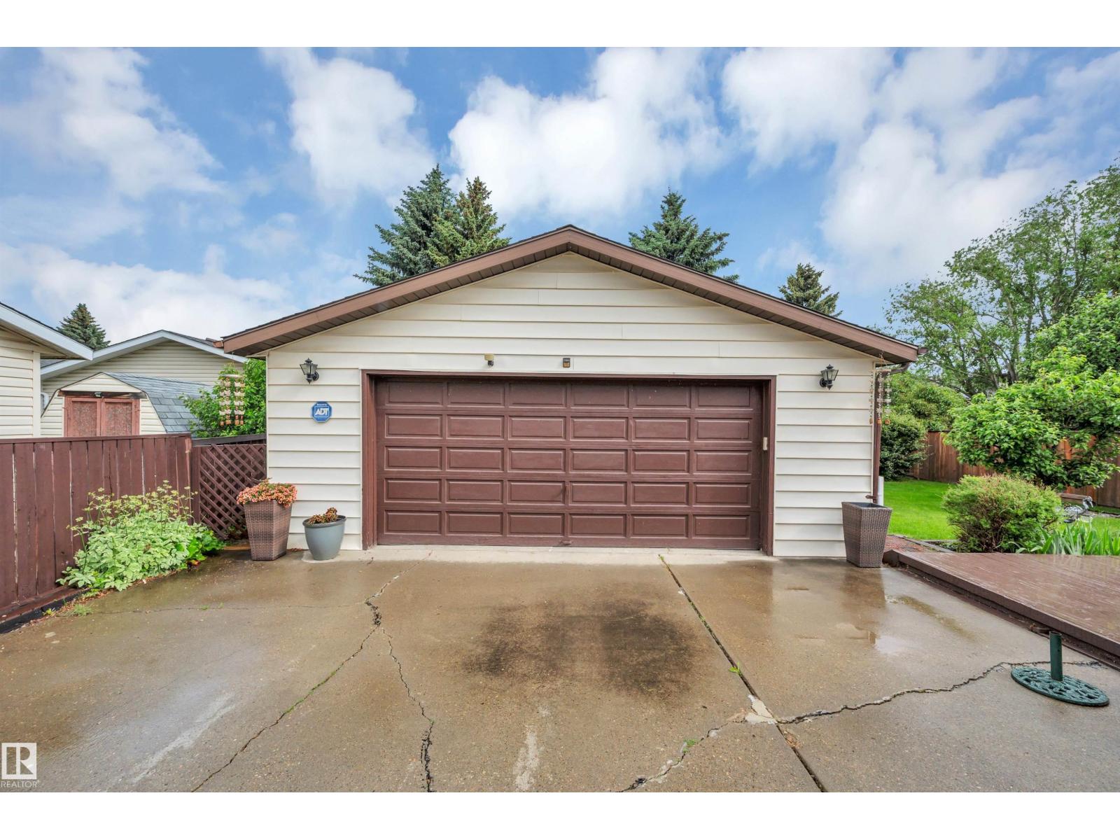 4524 20A AV NW - 39