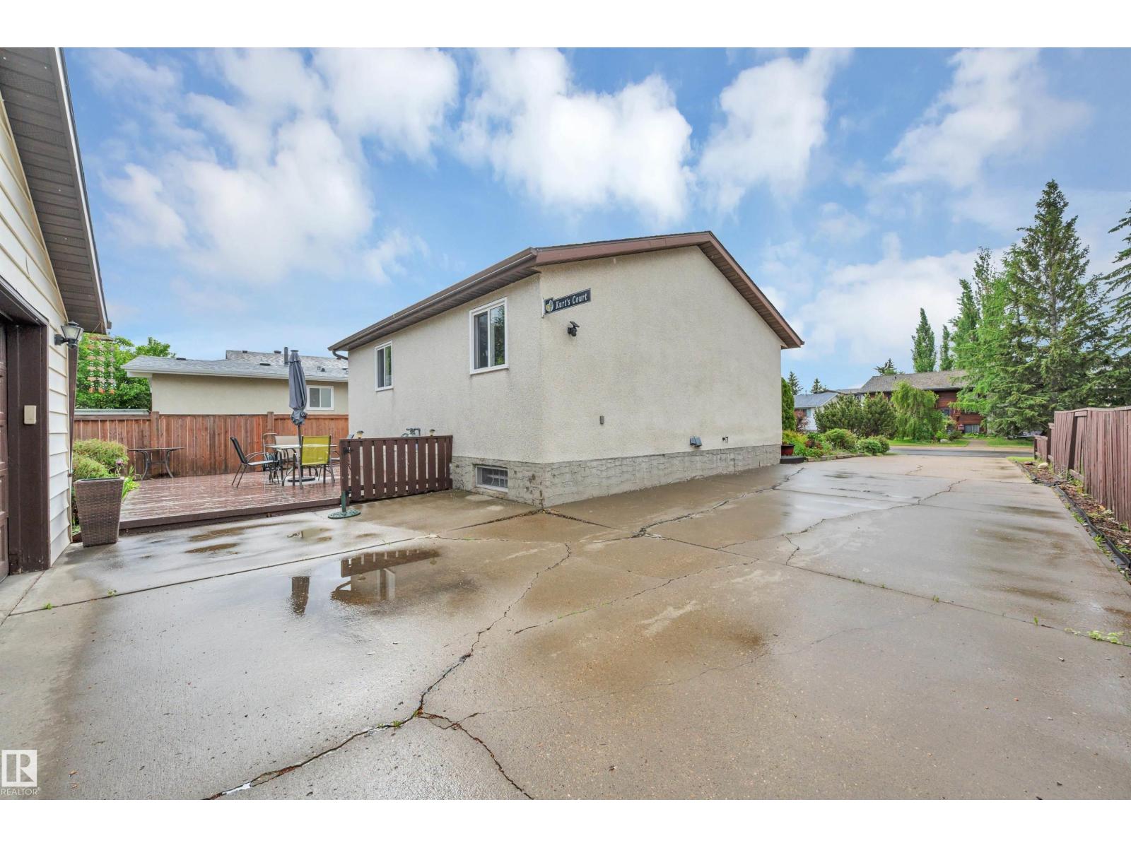 4524 20A AV NW - 40
