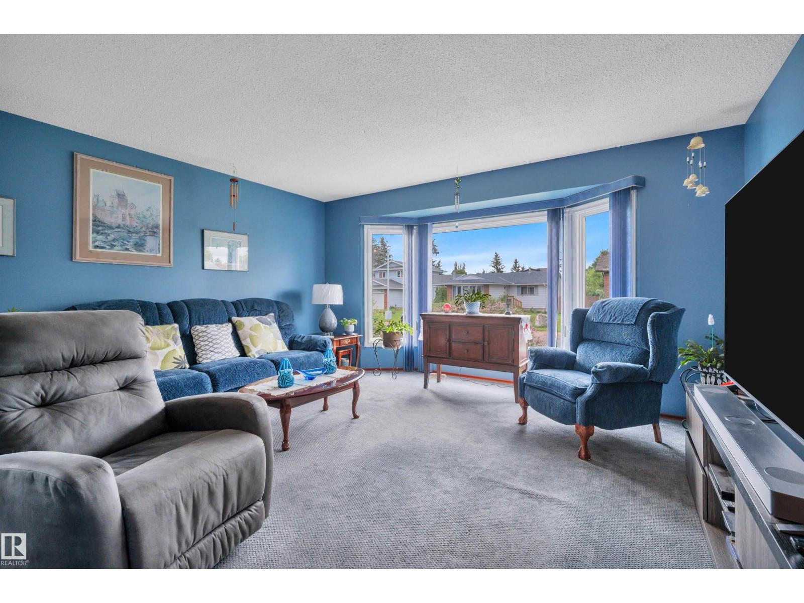 4524 20A AV NW - 9