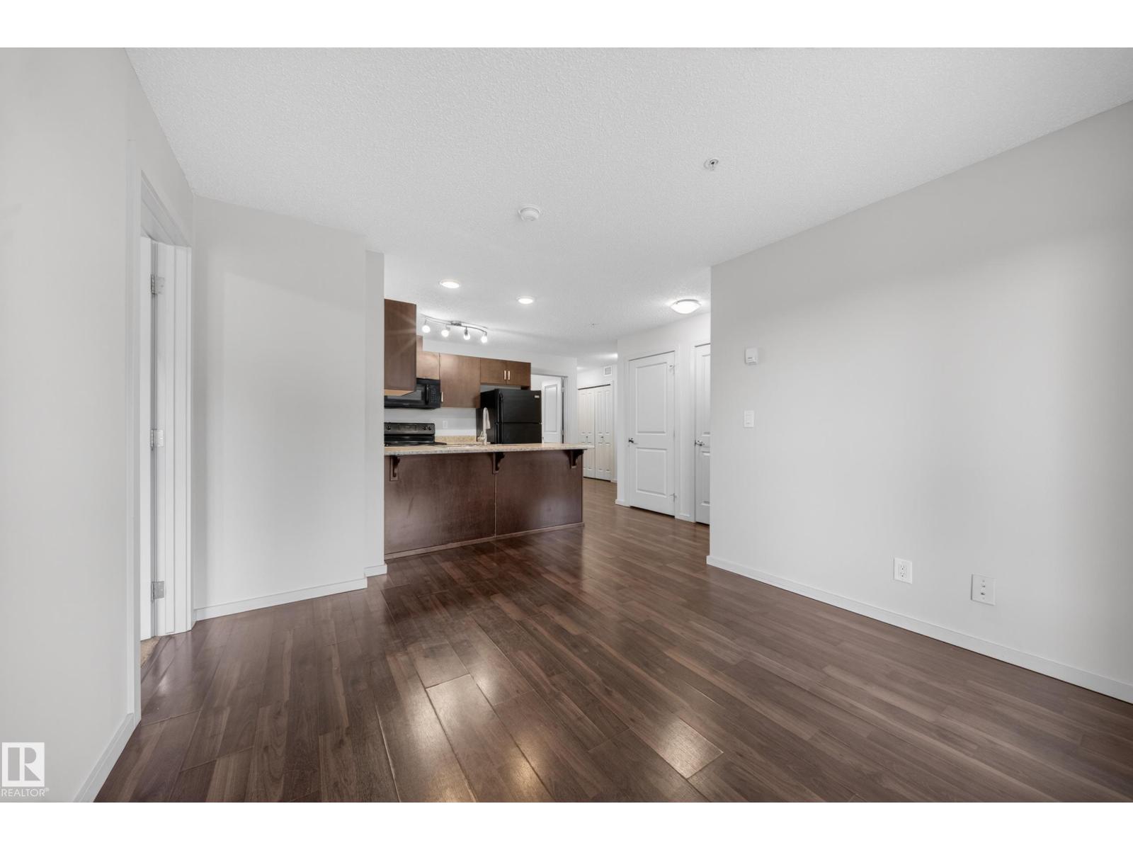 228 5515 7 Ave SW - 18