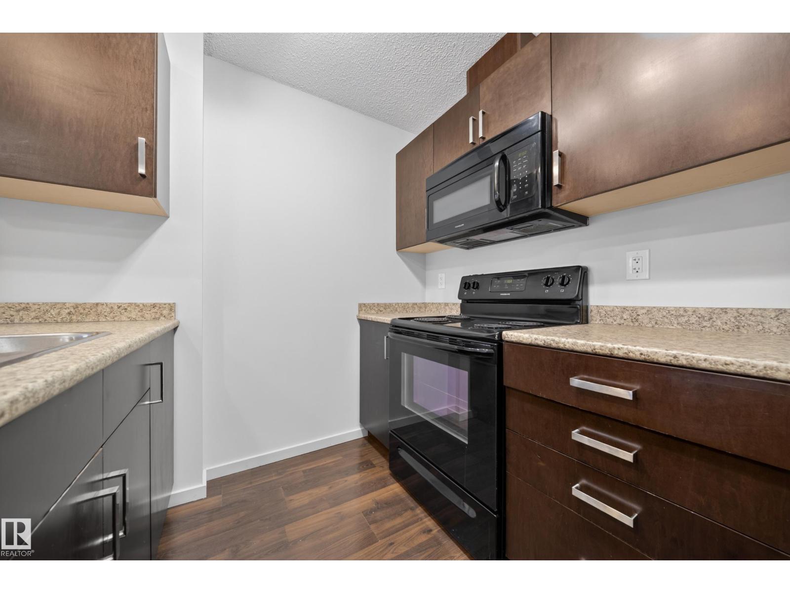228 5515 7 Ave SW - 30