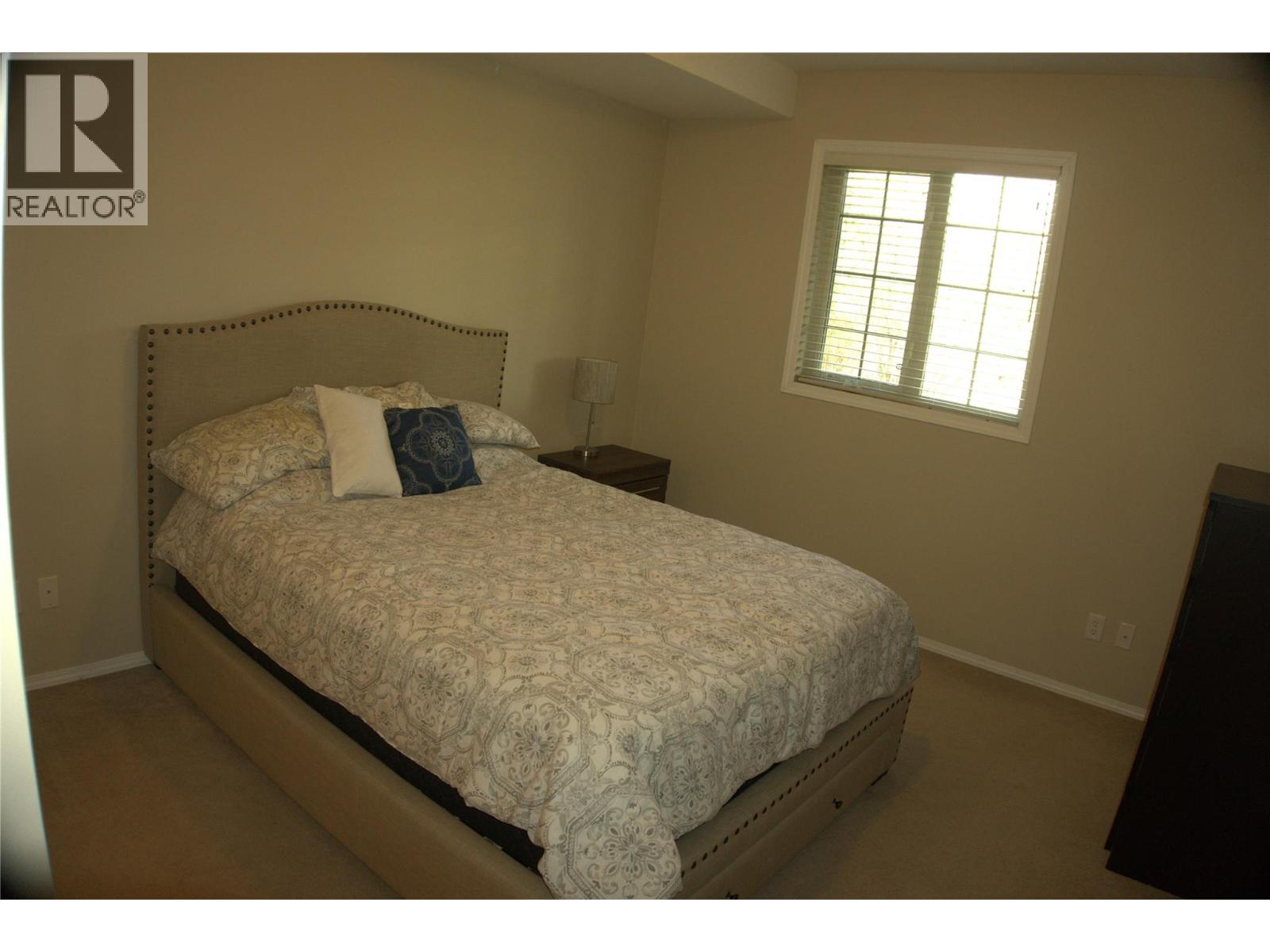 1316 1875 Country Club Drive, Kelowna